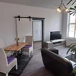 Modernes Wohnen Im Alten 2 Apartmán *