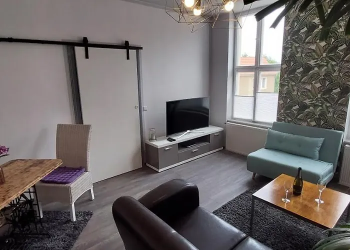 Modernes Wohnen Im Alten 2 Lägenhet Beelitz