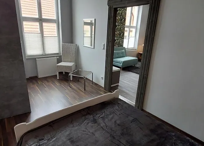 Modernes Wohnen Im Alten 2 Lägenhet Beelitz